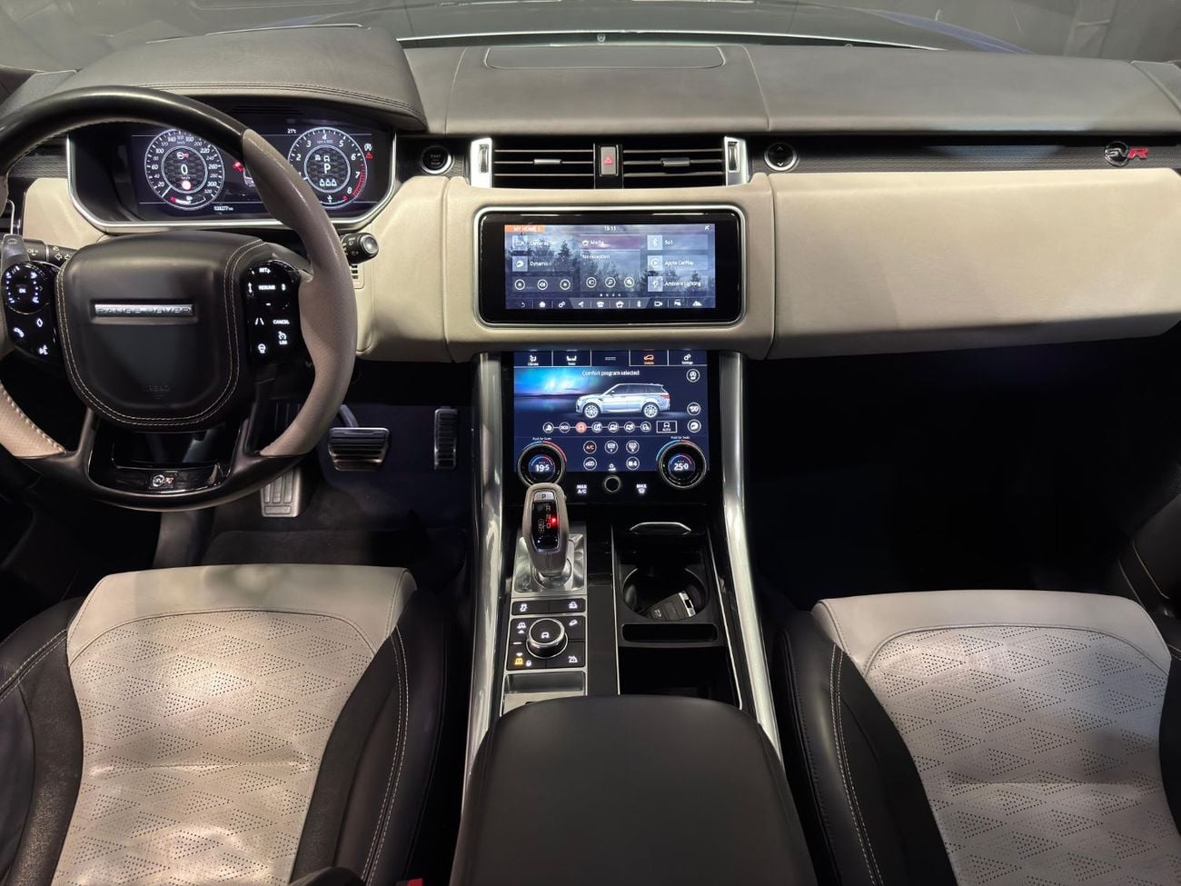 Land Rover Range Rover Sport SVR 5.0L (550 HP)