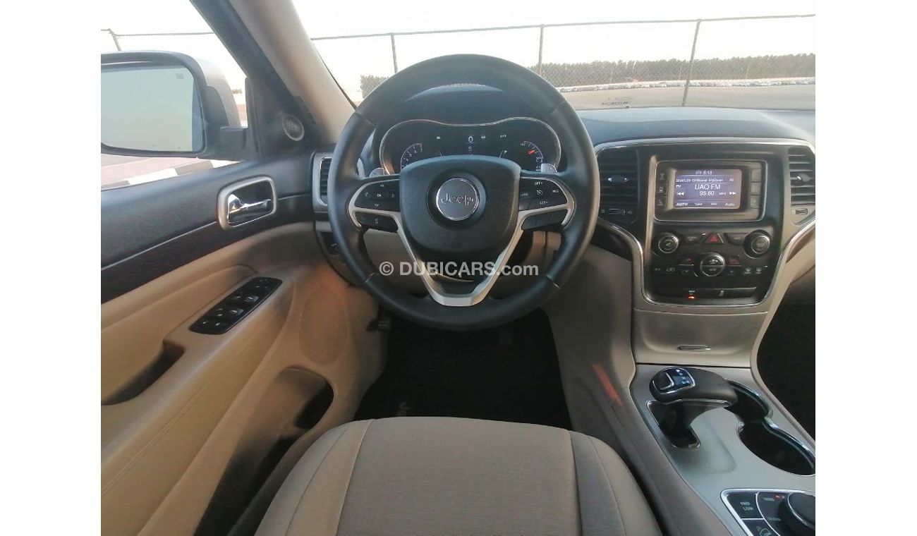 Jeep Grand Cherokee Jeep Grand Cherooke 2014 GCC Specefecation Very Clean