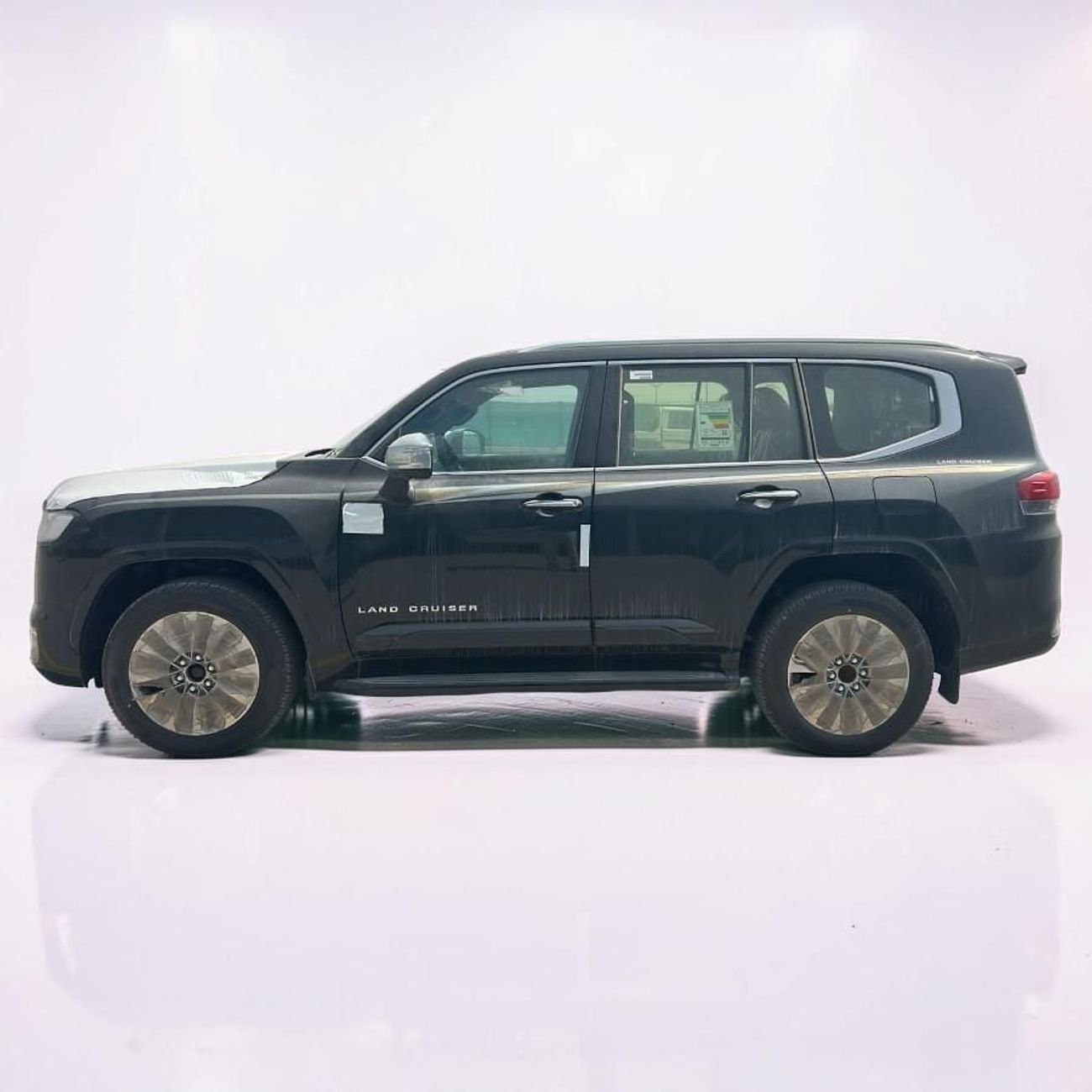 Toyota Land Cruiser VXR TOYOTA LAND CRUISER 3.5 HYBIRD TWIN-TURBO