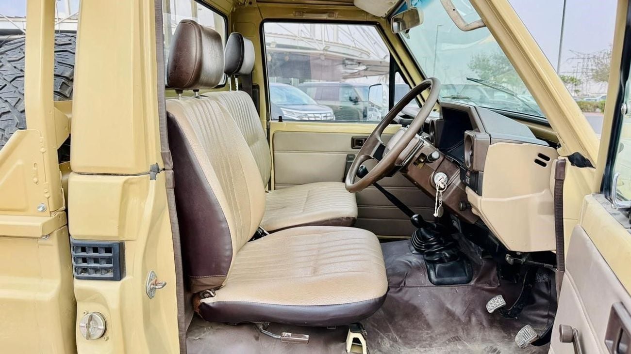 Toyota Land Cruiser Pick Up 1989| 4.0L DIESEL ENGINE | MT| RHD | BULL BAR | PREMIUM LEATHER SEATS | TOW HITCH