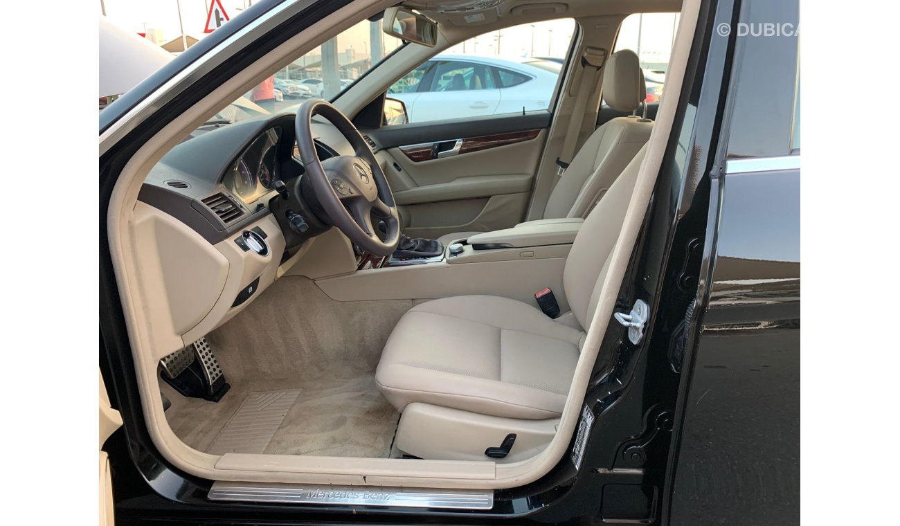 مرسيدس بنز C 300 Mercedes C300_American_2011_Excellent_Condition _Full option