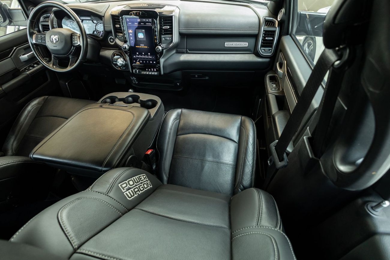 RAM 2500 Power Wagon 6.4L 4WD (5 Seater)