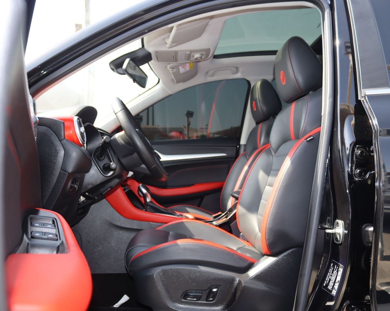 أم جي ZS MG ZS 2023 Full option - GCC- In excellent condition -Engine 1.5L - KM 86000 - PRICE 45000 AED