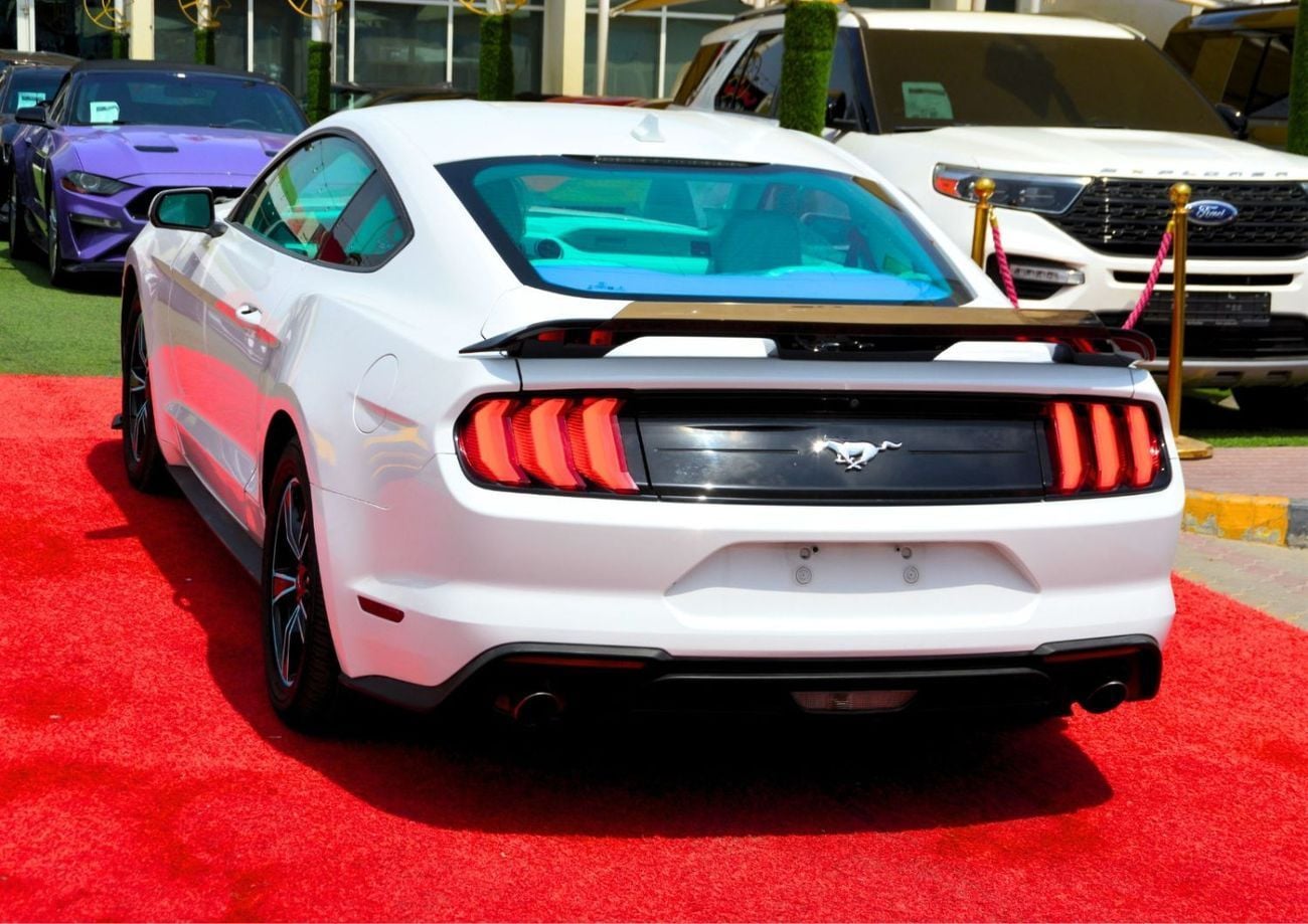 Ford Mustang STD
