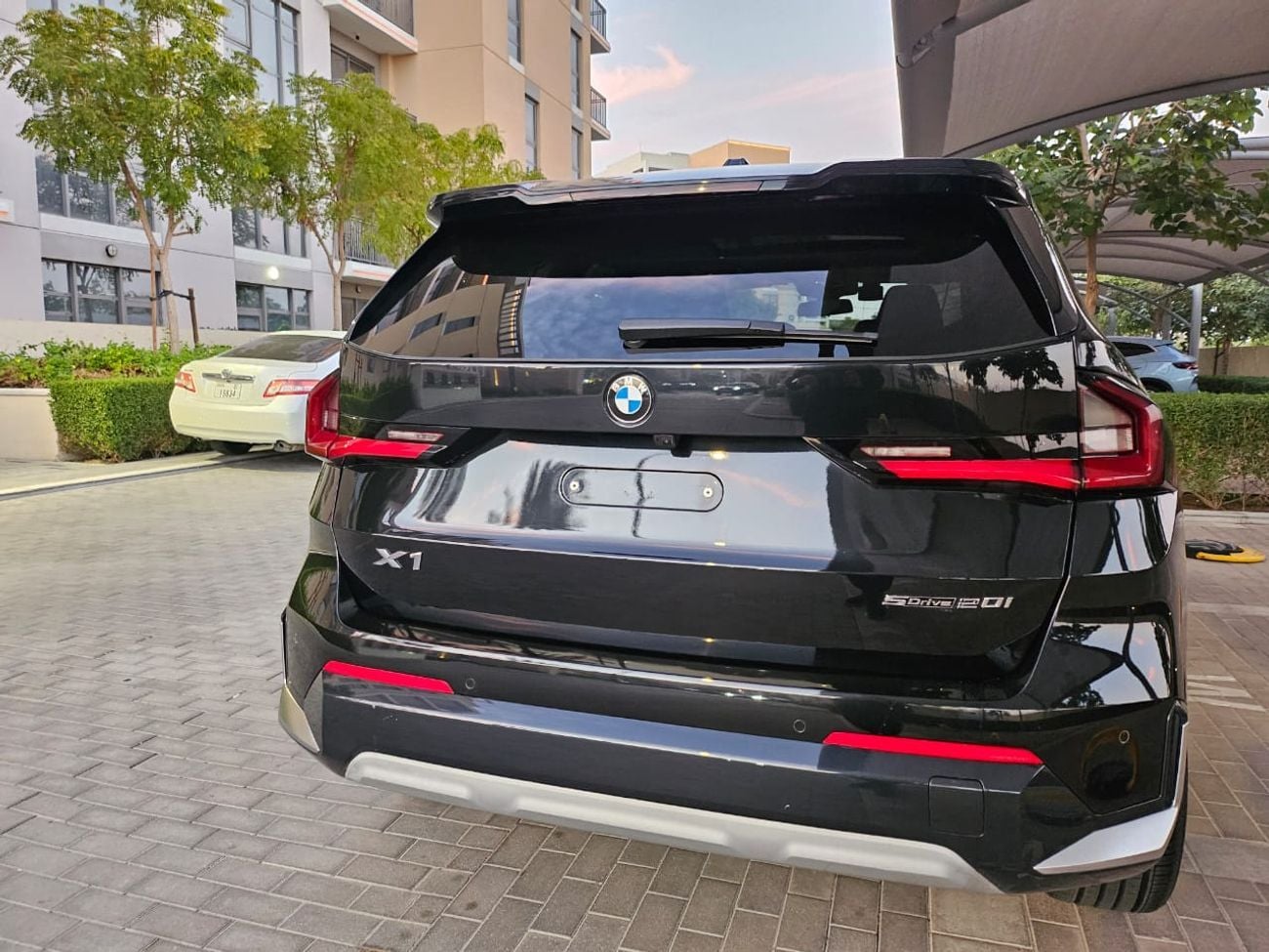 بي أم دبليو X1 korean spec clean tital