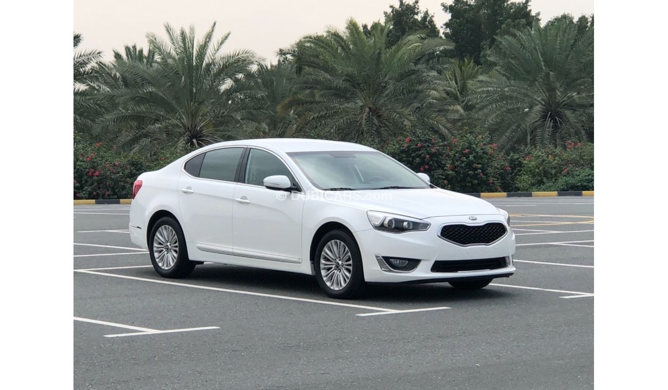 Kia Cadenza EX MODEL 2015 GCC CAR PERFECT CONDITION INSIDE AND OUTSIDE 2keys