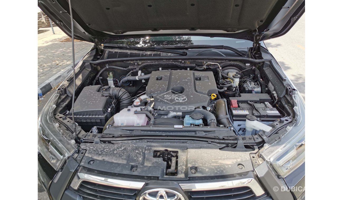 Toyota Hilux 2.8L Diesel, M/T, DVD Camera, Rear A/C, Parking Sensors (CODE # THAD09)