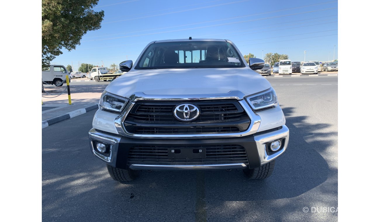 Toyota Hilux SR5 PETROL 2021 ( PUSH START - WOOD )