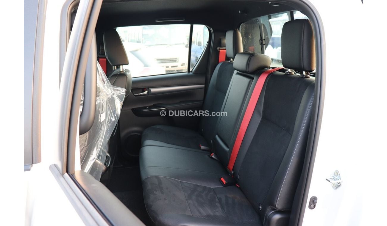 تويوتا هيلوكس D/cab P/up 4x4 2.8L Diesel - A/T - 24YM - GR - WHT_BLK (EXPORT OFFER)