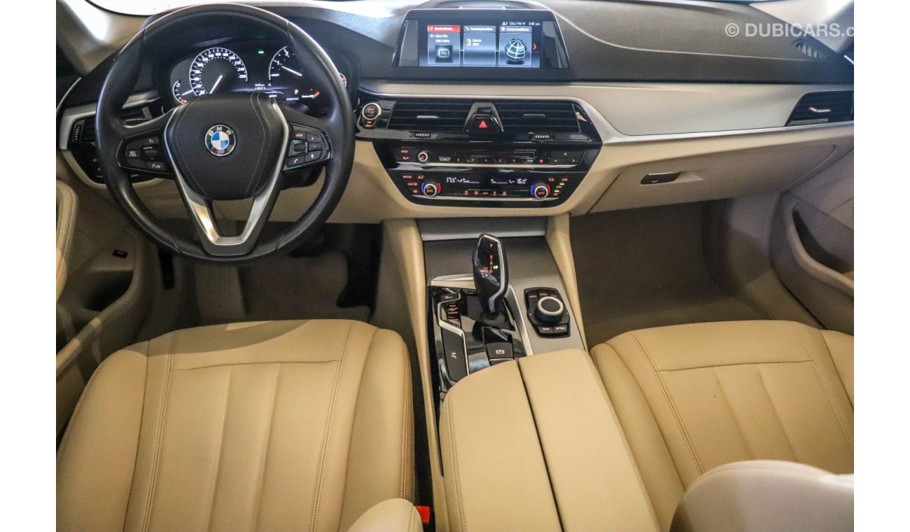 بي أم دبليو 520 BMW 520i 2019 GCC under Warranty with Zero Down-Payment.