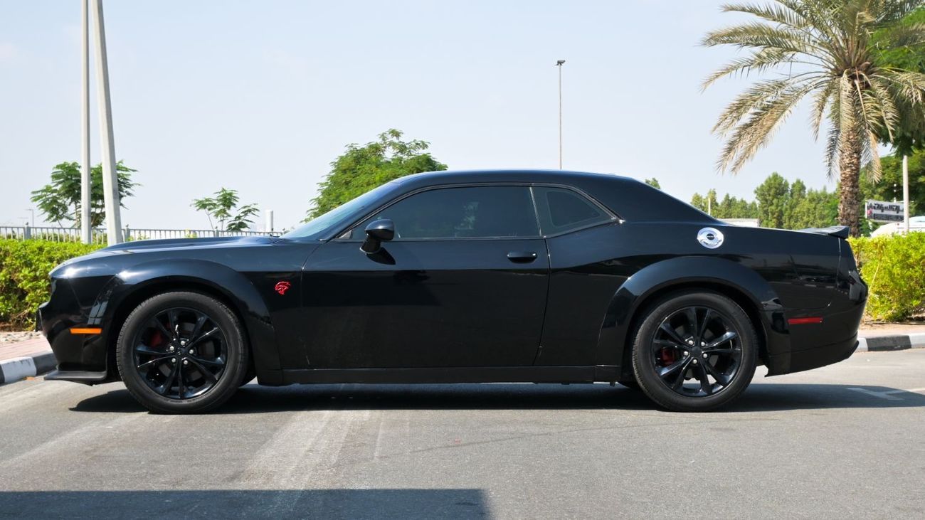 Dodge Challenger SXT Blackline 3.6L Dodge Challenger Demon Kit | Low Milage | Perfect Condition 2020