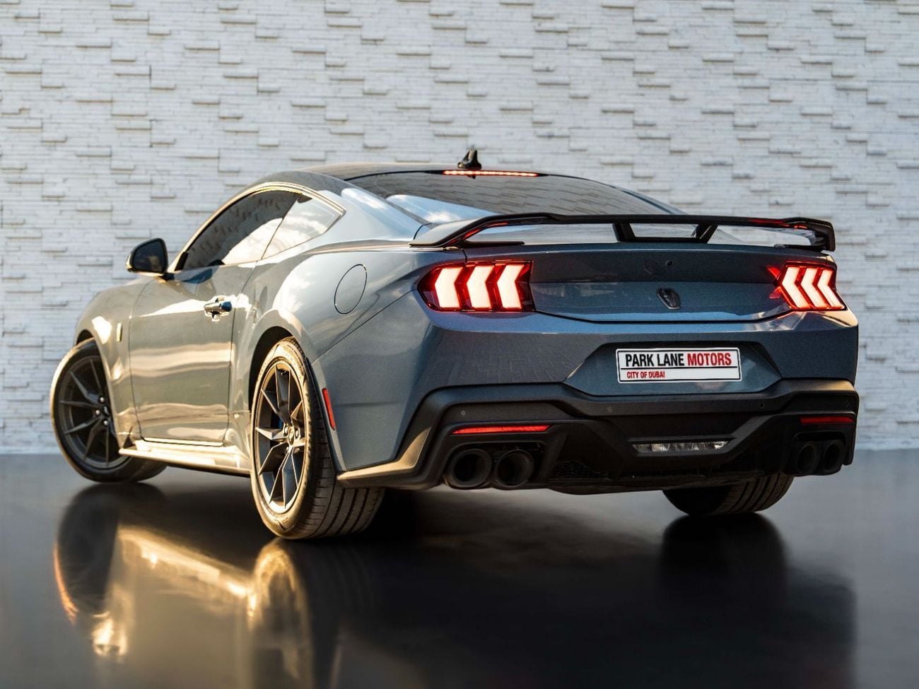 Ford Mustang DARK HORSE 5.0 (500HP) A/T