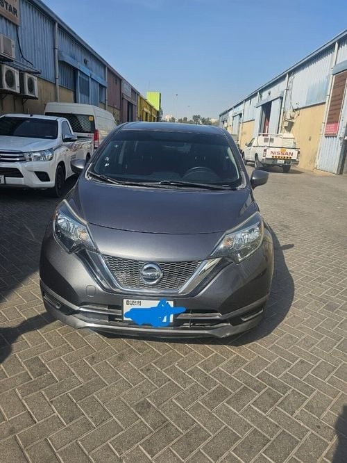 نيسان فيرسا sv