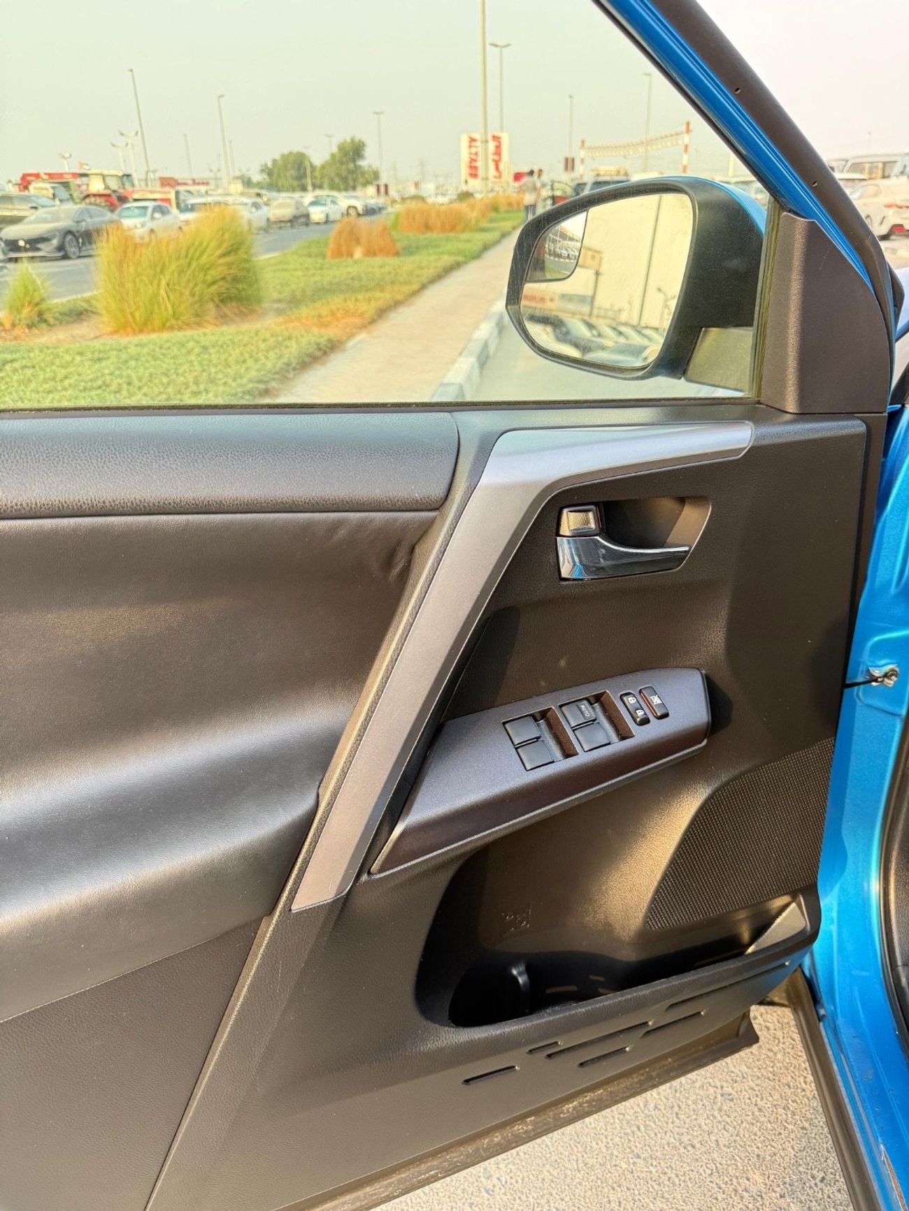 تويوتا راف ٤ 