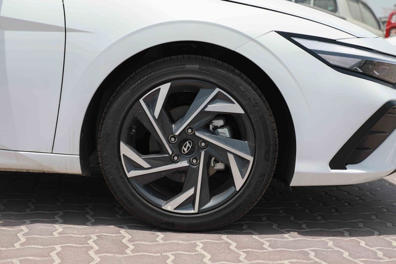 Hyundai Elantra 2024 Hyundai Elantra 1.5 LUX | Export Only | Safety package / Hyundai Smart Sense package / Comfort