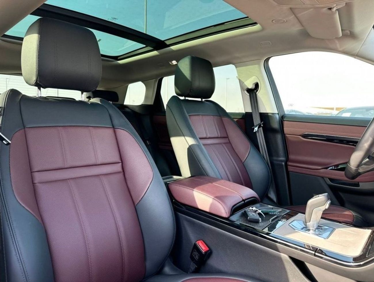 Land Rover Range Rover Evoque LAND ROVER EVOQUE P300e 2022