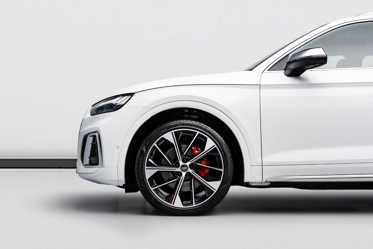 أودي SQ5 TFSI BUY NOW, PAY 2027 | THE BLACKLINE STANDARD | March 2029 Audi Warranty & Service Contract