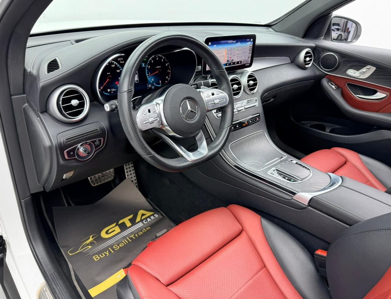 مرسيدس بنز GLC 200 2021 Mercedes Benz GLC200 Coupe, Warranty, Full Mercedes Service History, Low Km, GCC