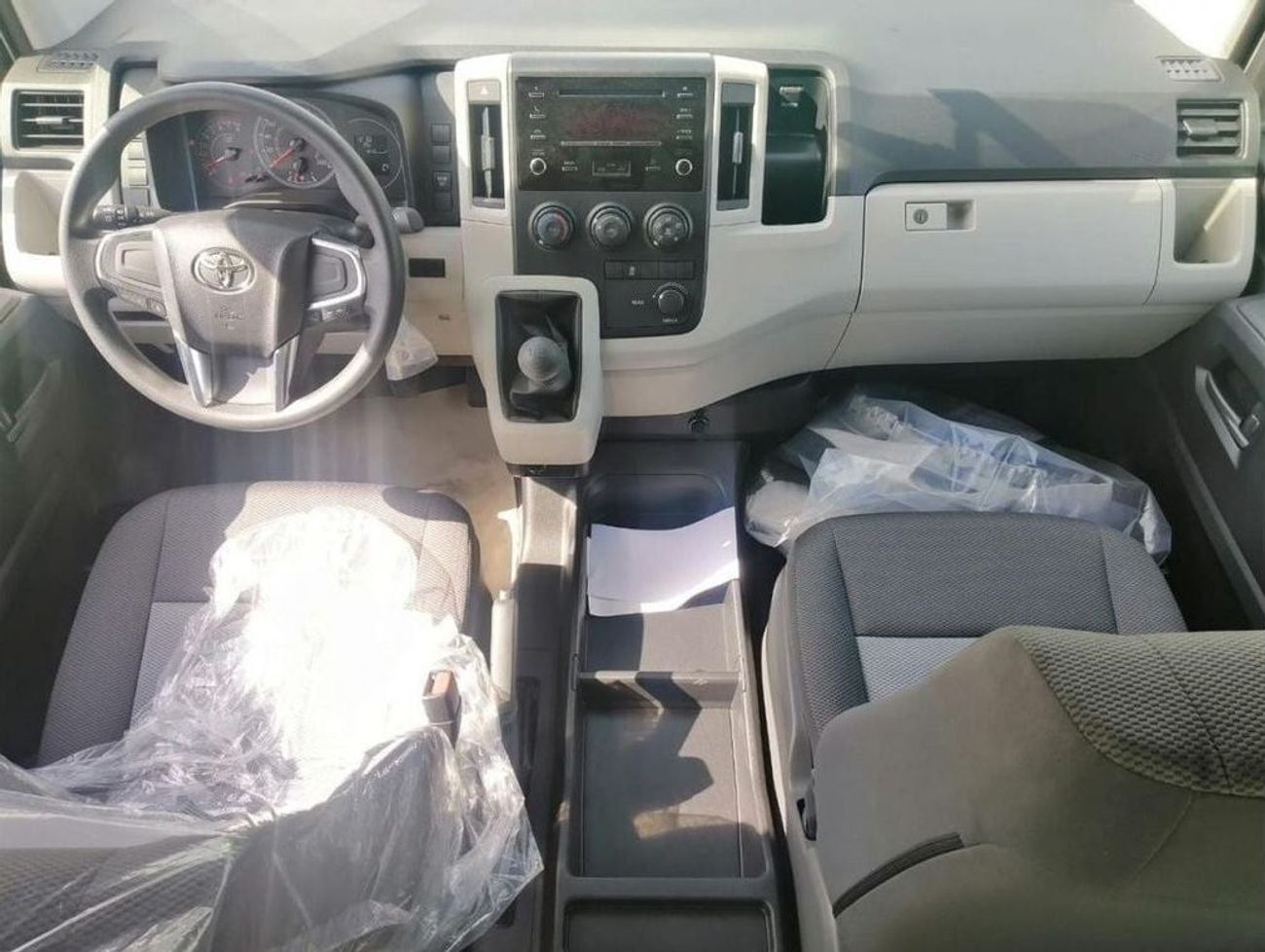 تويوتا هاياس تويوتا هايس 2025 2800 سي سي AHI سقف ركاب ديزل يدوي صفر