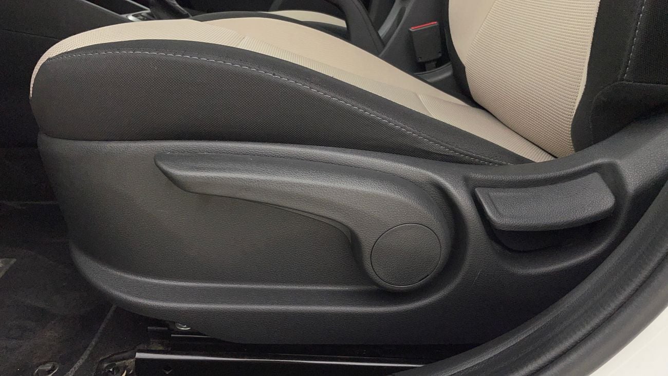 Hyundai Accent SMART 1.6 | Zero Down Payment | Home Test Drive