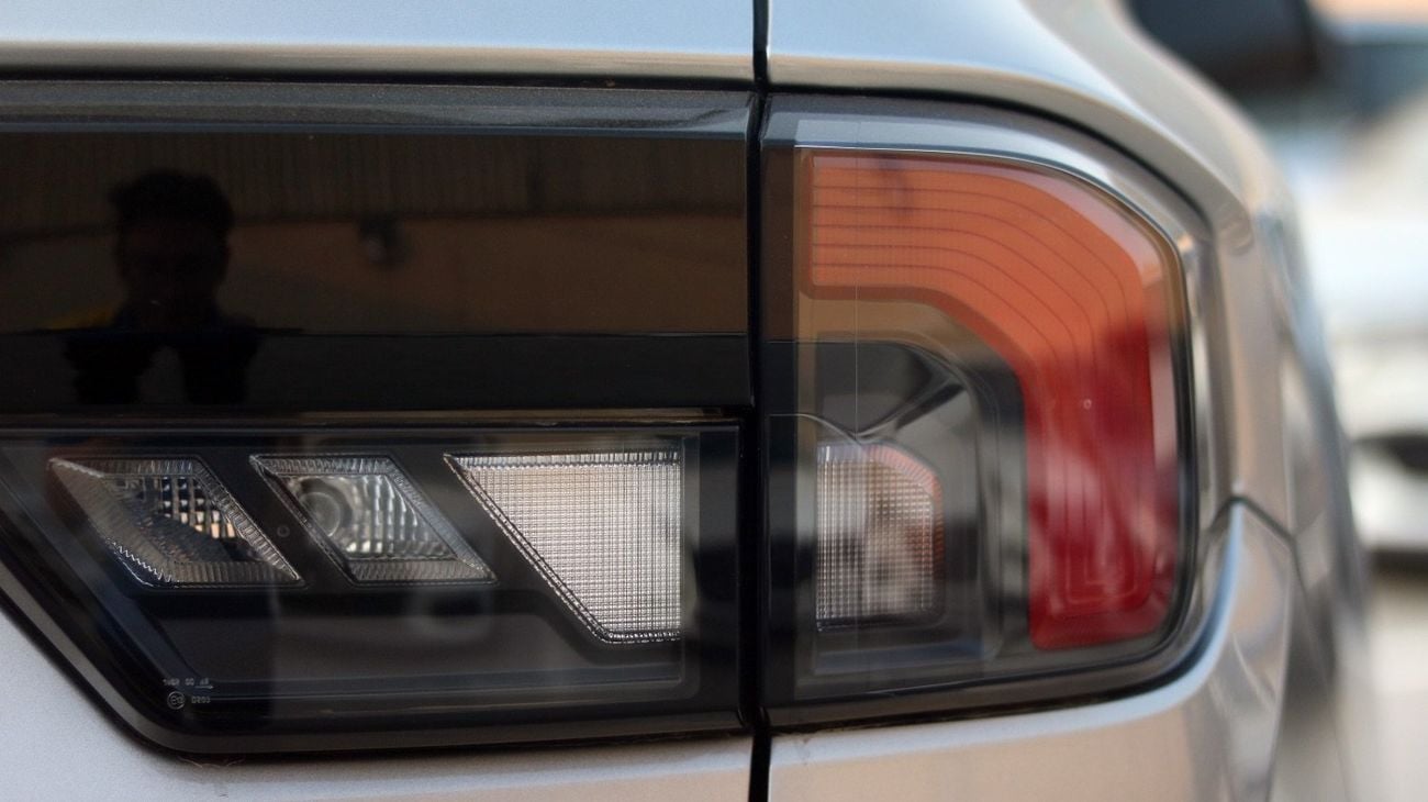 Ford Everest 4x4 2.3 L || Free Agency Warranty || Zero Downpayment Support || Dull Service History