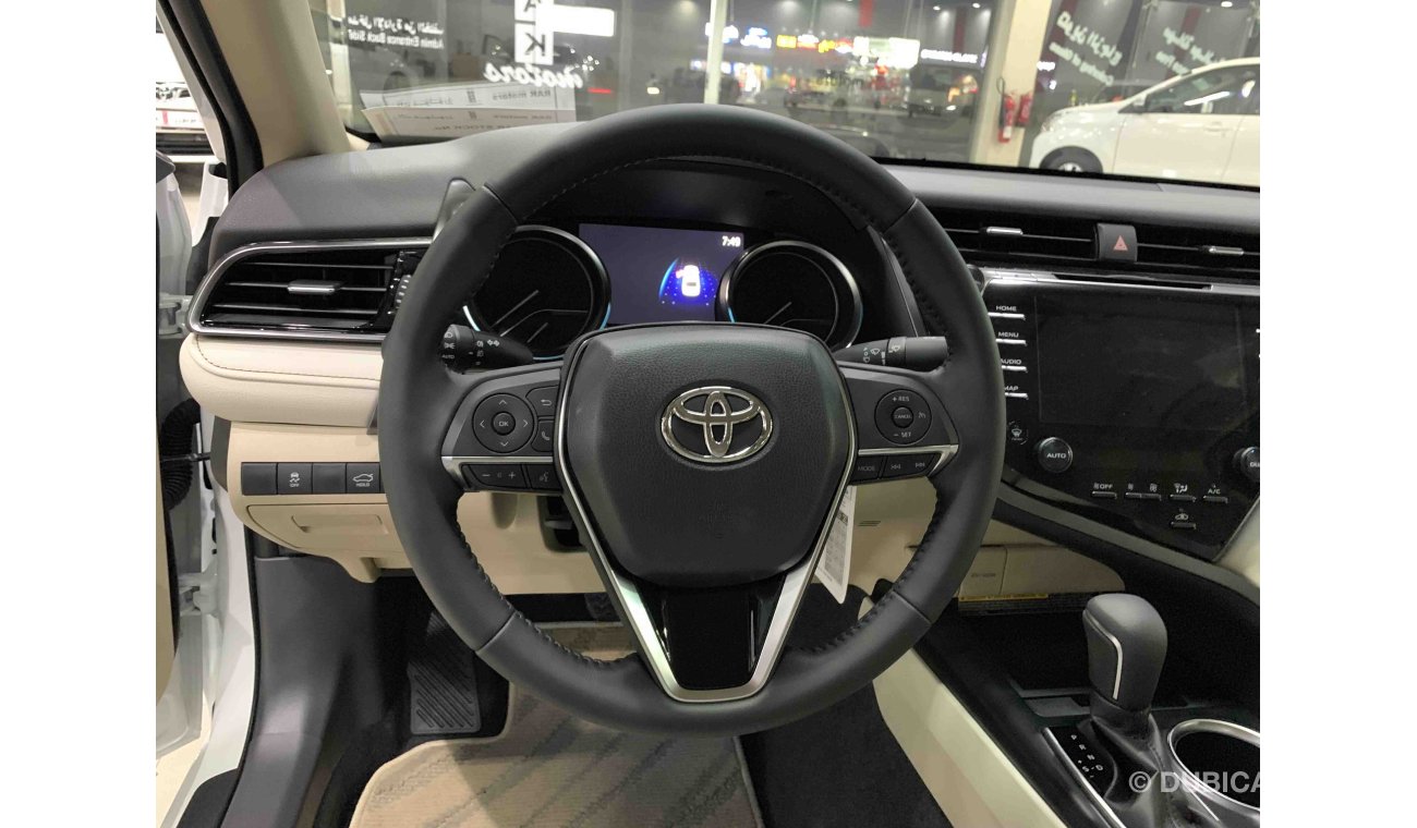 Toyota Camry 2.5 MY2019