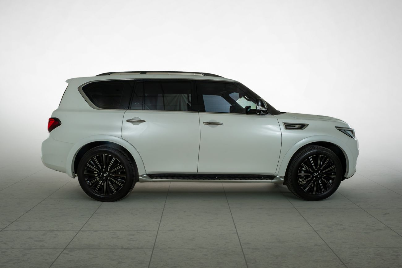Infiniti QX80 LUXE 5.6