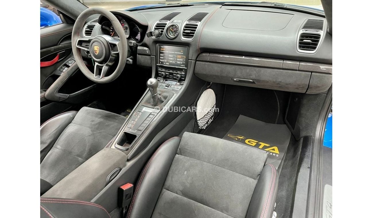 Used 2016 Porsche Cayman GT4, Porsche WarrantyService History, GCC