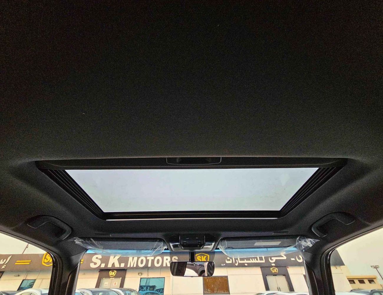 تويوتا برادو ALL ROUNDER TURBO / 2.4L PETROL V4 / SUNROOF / DIFFLOCK / COOL BOX (CODE#PR24S1)