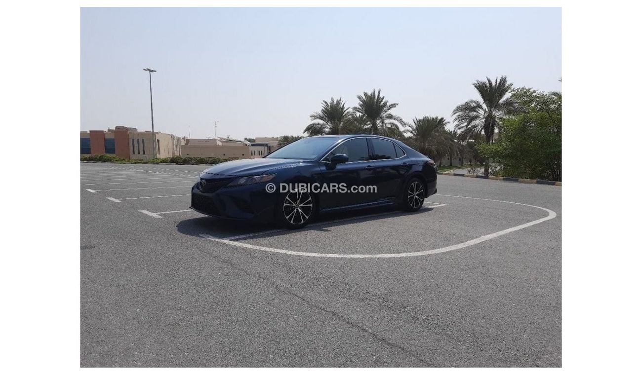 تويوتا كامري SE