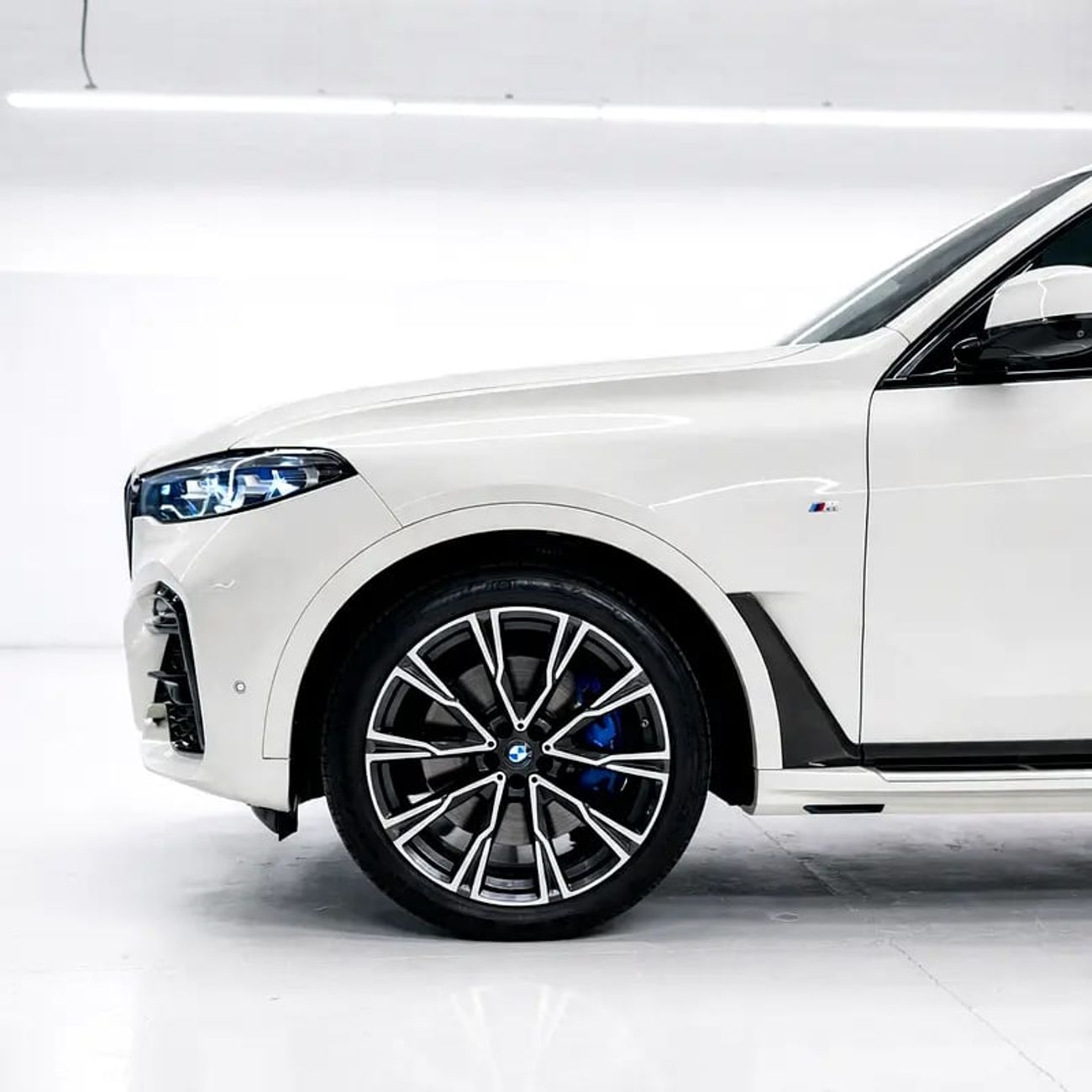 BMW X7 40i M Sport Pure 3.0L (335 HP)
