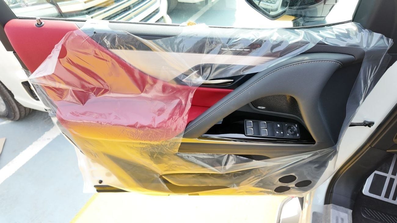 لكزس LX 700h F Sport