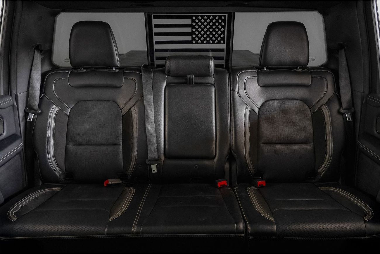 رام 1500 Rebel 5.7L Crew Cab Utility (5 Seater)