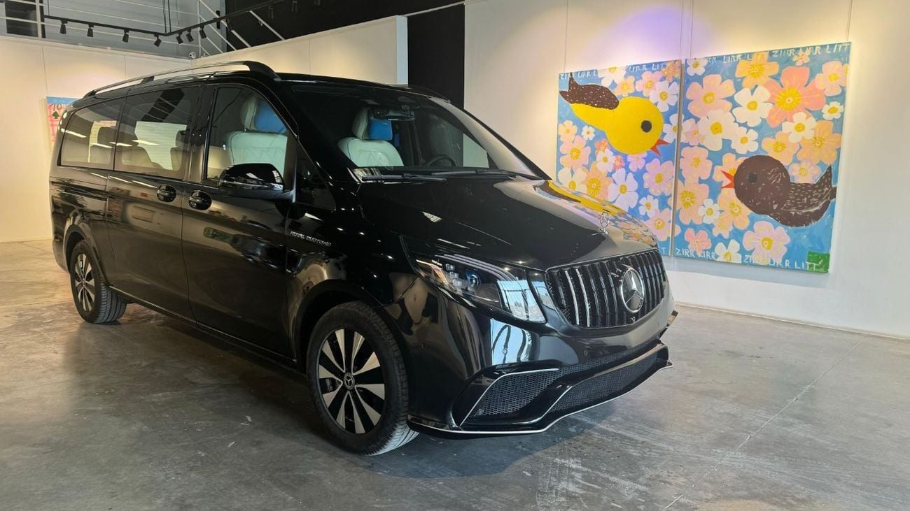 مرسيدس بنز V 300 2026 “LE REVE” – Handcrafted by ROYAL CUSTOMS in Dubai (5 Year Warranty)