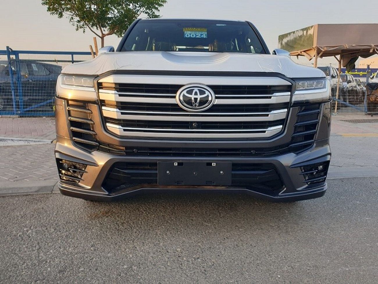 Toyota Land Cruiser 3.3L TWIN TURBO VXR (DIESEL)