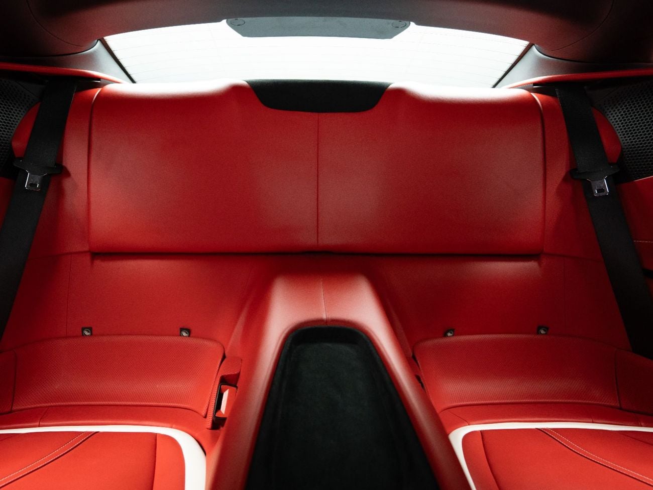 فيراري روما STANDARD BUY NOW, PAY 2027 | THE BLACKLINE STANDARD | Ferrari Warranty + Service Contract, GCC