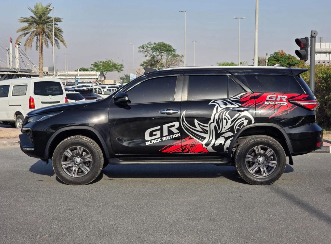 Toyota Fortuner 2022 | BLACK COLOR | RHD | 2.8L DIESEL ENGINE | AUTOMATIC TRANSMISSION | DIGITAL AC