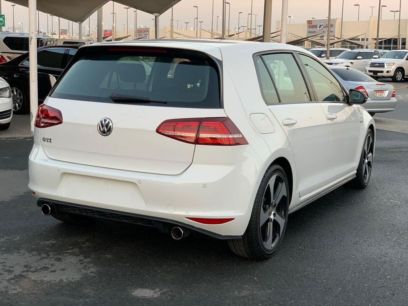 فولكس واجن جولف Golf GTI_GCC_2015_Excellent Condition _Full option