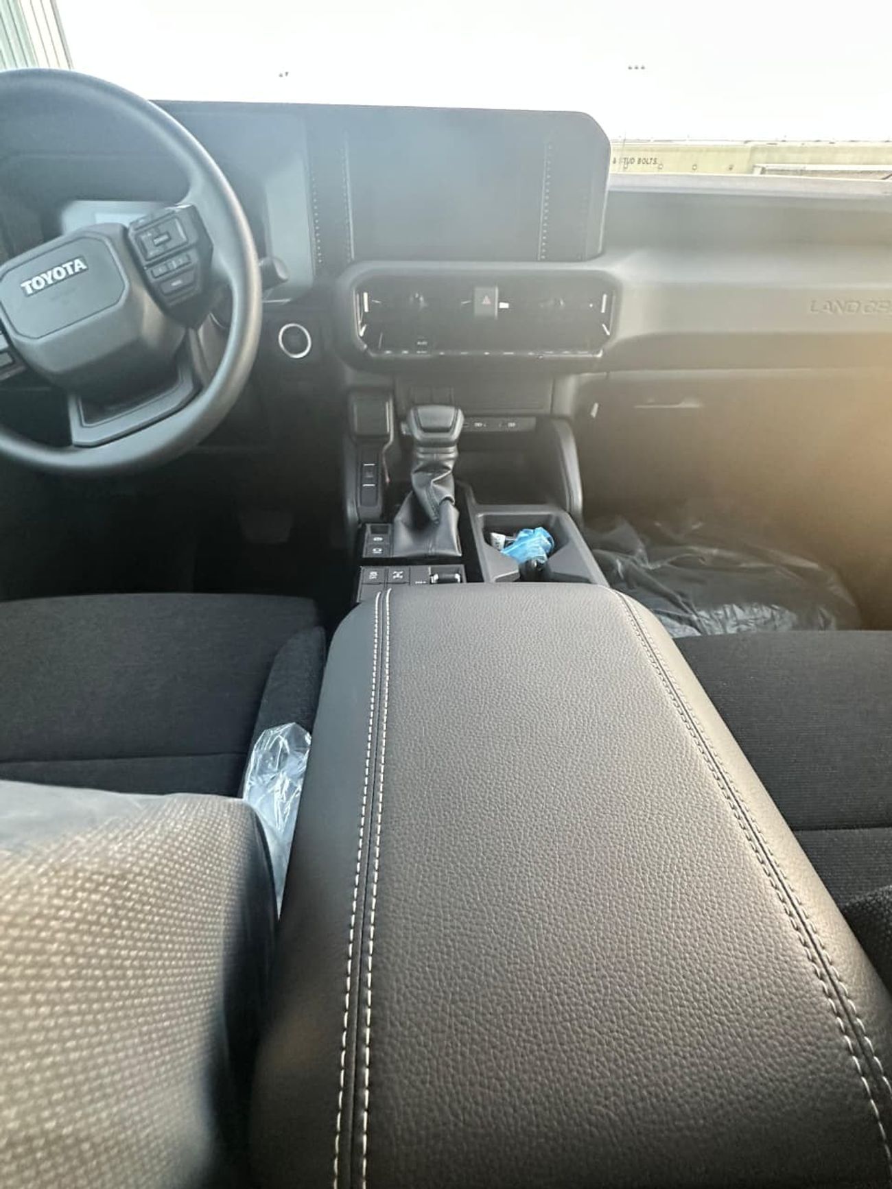 Toyota Prado 2.4L PETROL AUTOMATIC TRANSMISSION ( ONLY FOR RE-EXPORT )