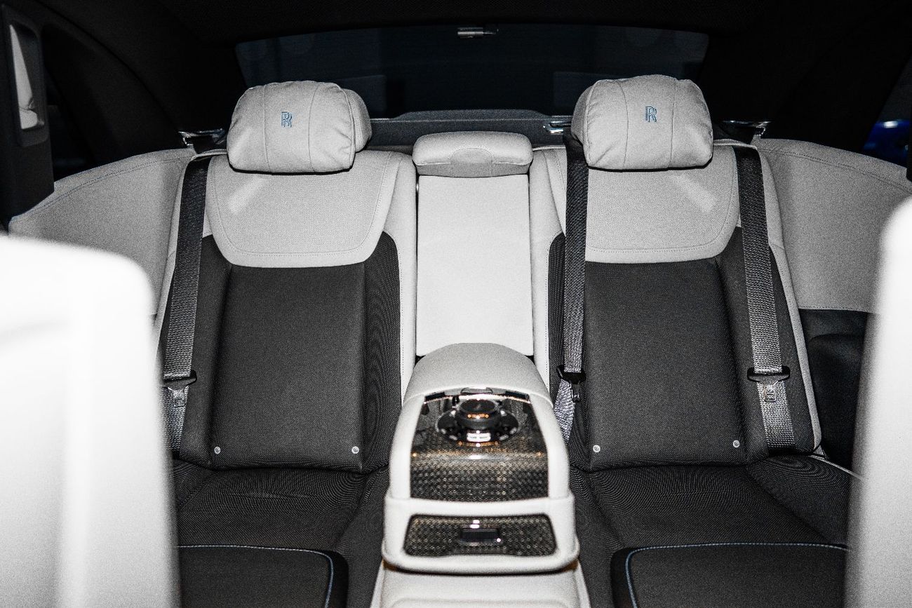 رولز رويس جوست Black Badge 6.6L