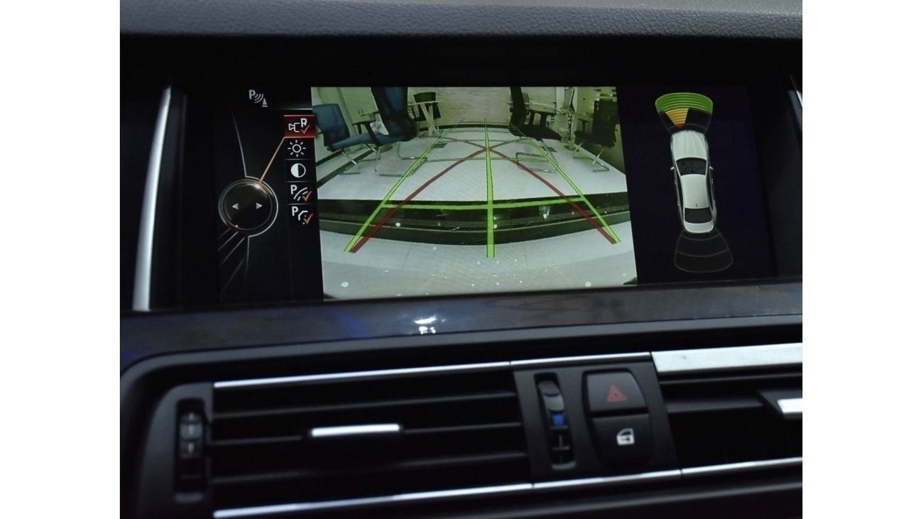 بي أم دبليو 520i EXCELLENT DEAL for our BMW 520i ( 2015 Model ) in White Color GCC Specs