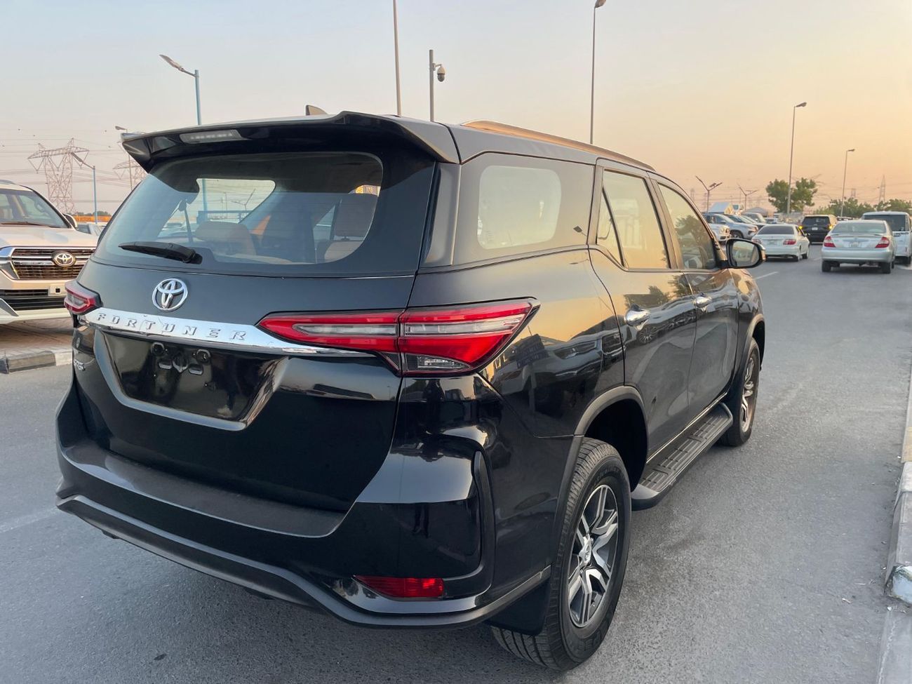 تويوتا فورتونر EXR 2.7L (160 HP)