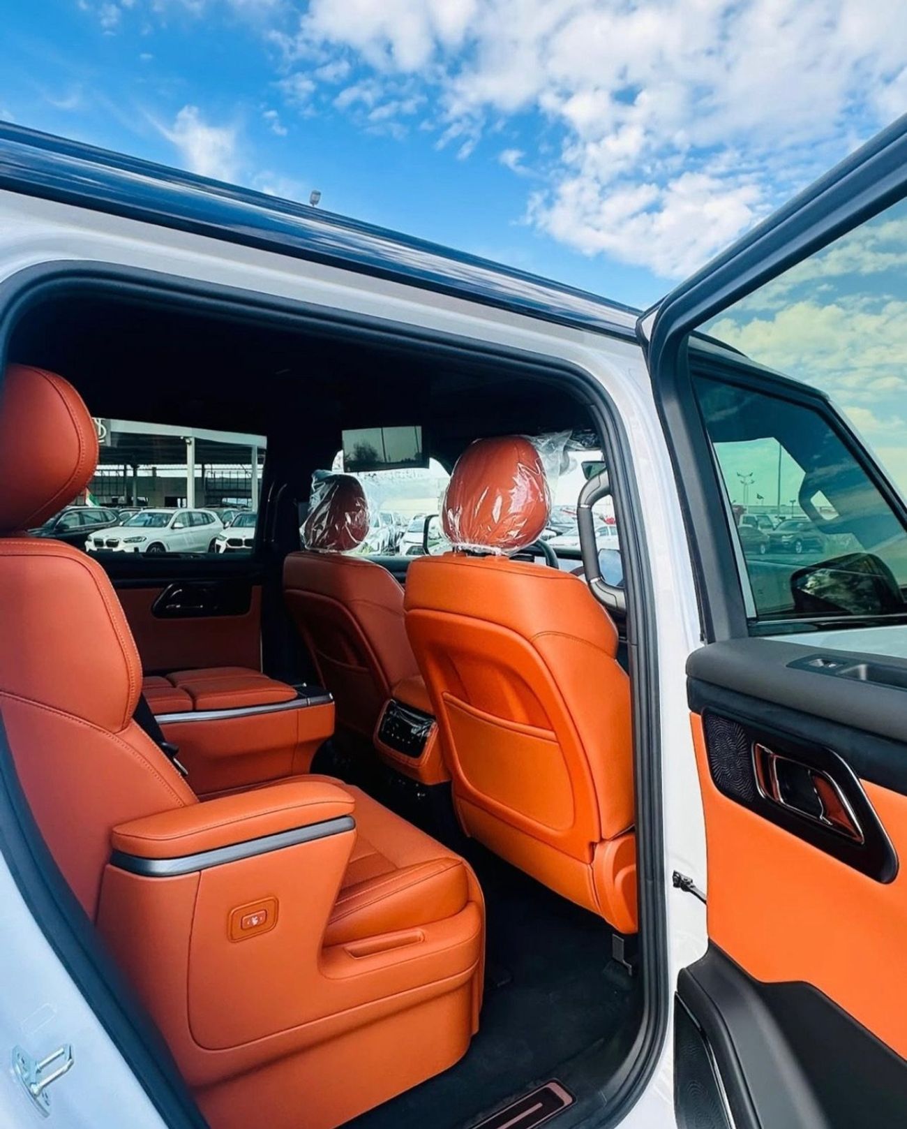 ROX 01 ROX01 2025 – Long Range, 6-Seater VIP Edition