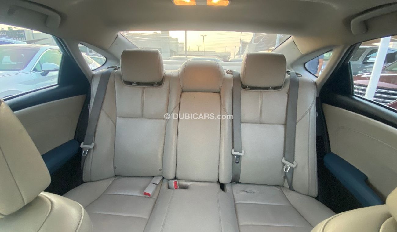 Toyota Avalon Hybrid