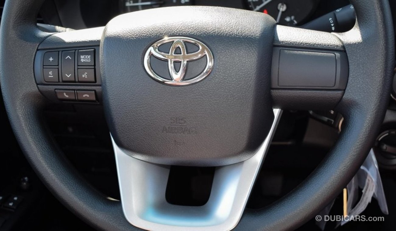 تويوتا هيلوكس 2.4 لتر دبل كبينة - ديزل Toyota Hilux DLS