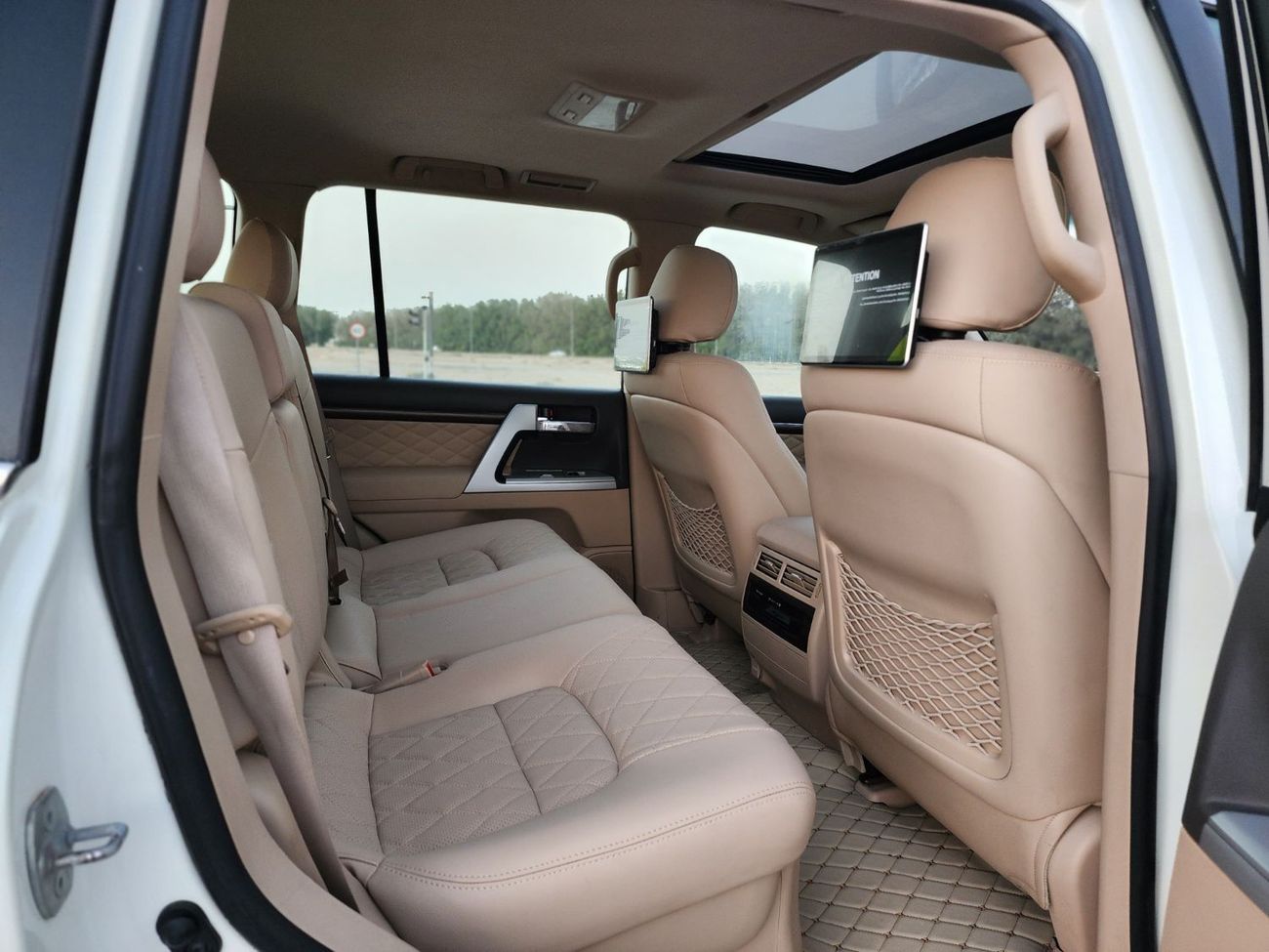 Toyota Land Cruiser VX.R V8 upgrade 2023