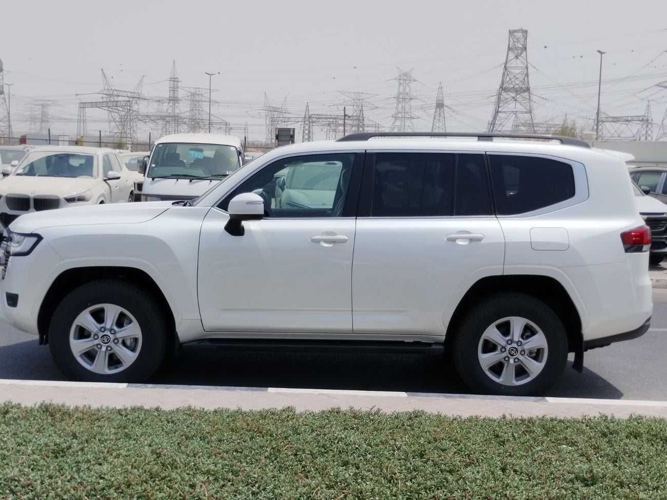 تويوتا لاند كروزر Toyota Landcruiser Lc300 Ax 2025 RHD Petro engine 3.5L automatic gear