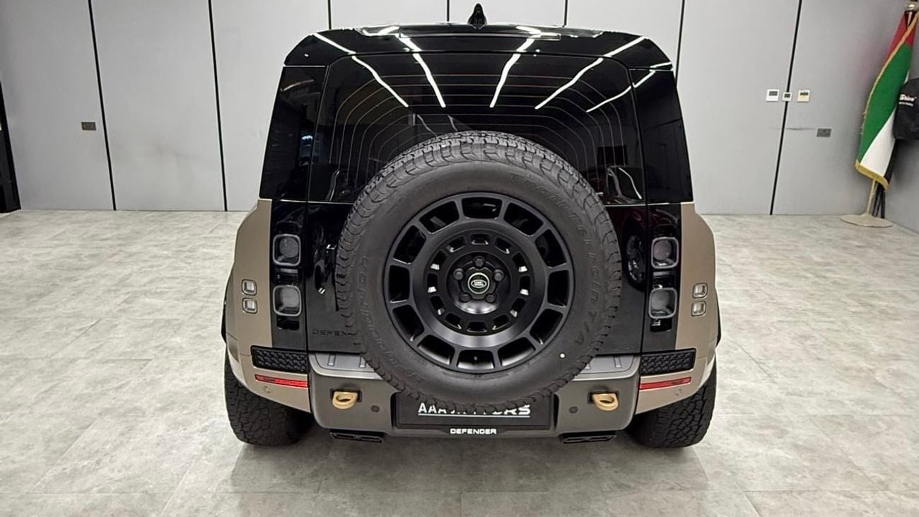 لاند روفر ديفندر 110 P635 OCTA V8