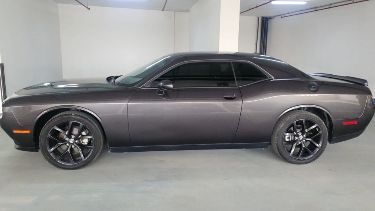 دودج تشالينجر sxt