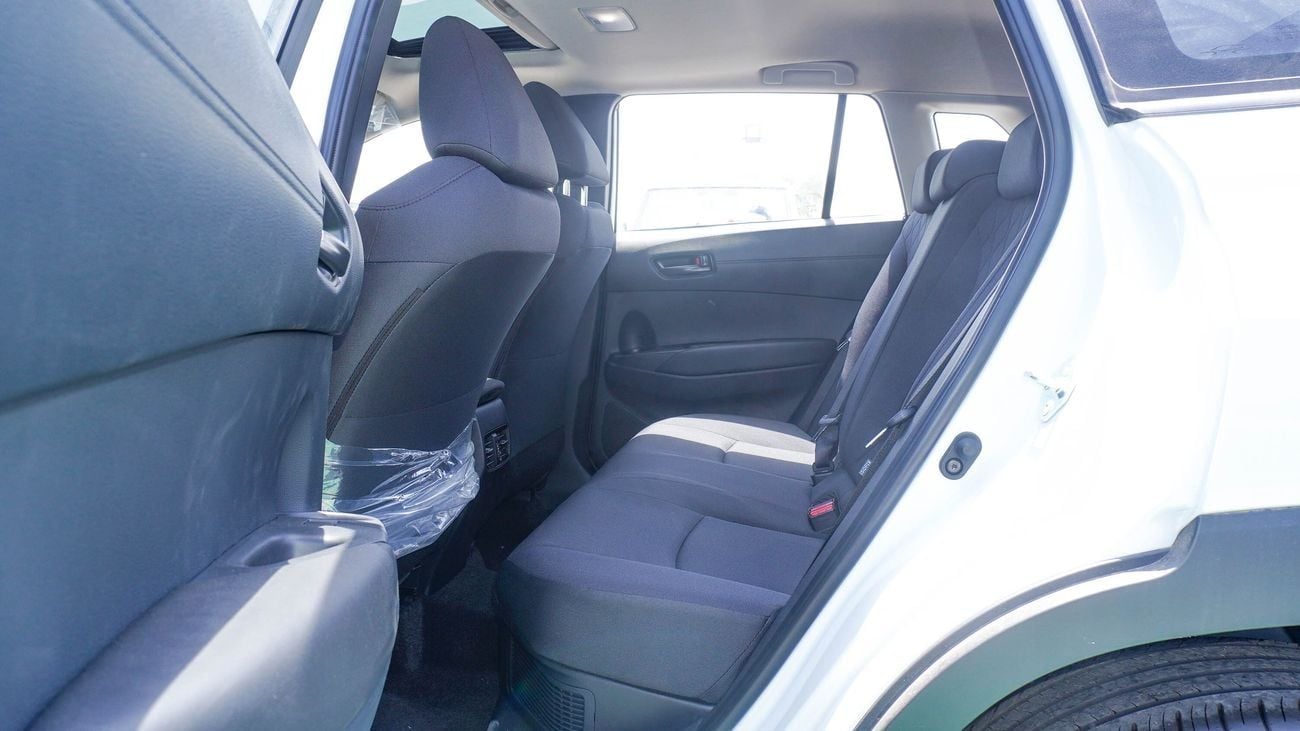 Toyota Corolla Cross LE HEV HEV
